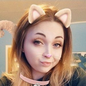 Meet your Posher, Abigail